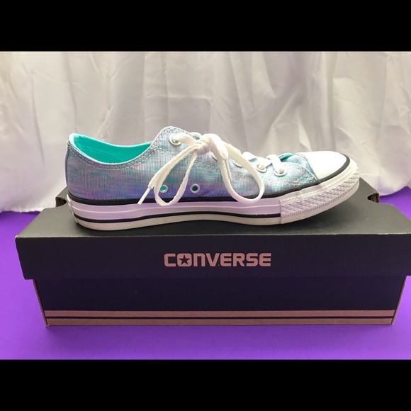 Converse - Picture 1 of 4